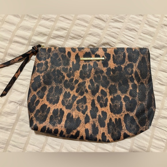 Steve Madden Leopard Print Clutch​​ - Picture 1 of 6